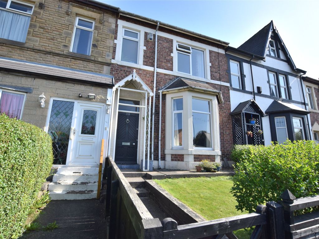 3 bed terraced house to rent in Bensham Road, Gateshead, Tyne & Wear