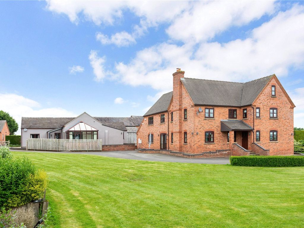 5 bed detached house for sale in Bramshall Road, Bramshall, Uttoxeter