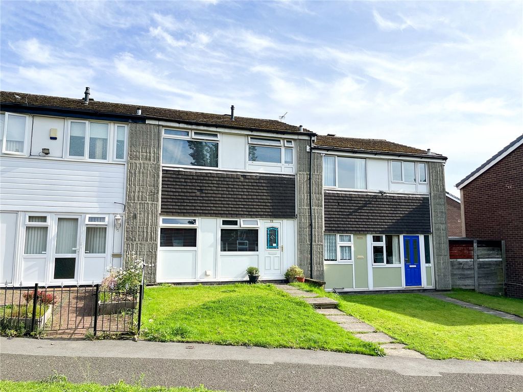 2 bed town house for sale in Union Road, AshtonUnderLyne, Greater