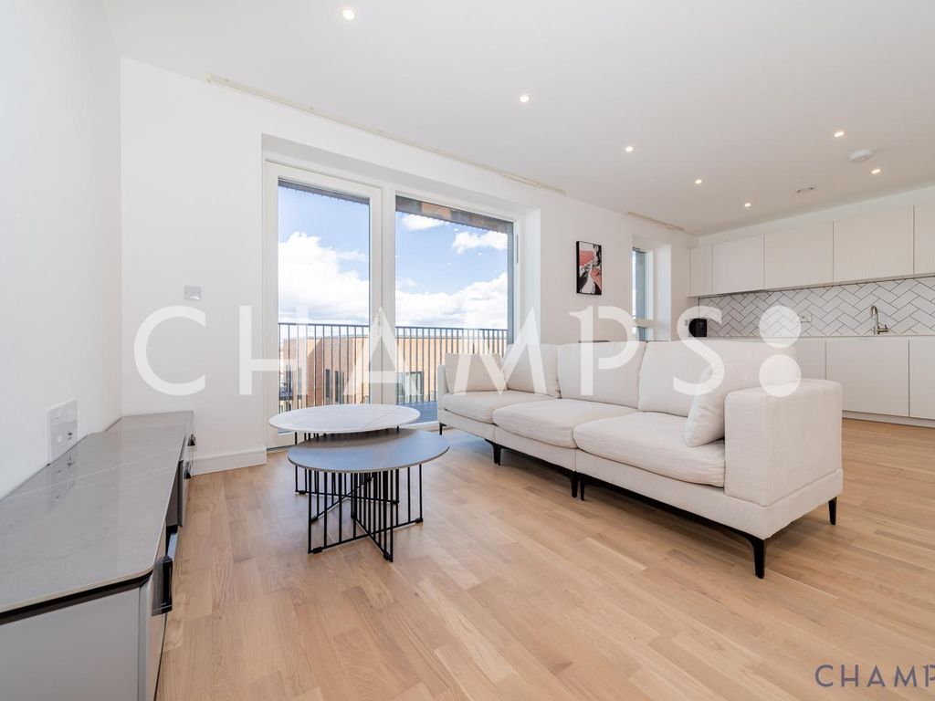 2 bed flat to rent in Sibley House, The Green Quarter, Southall UB1