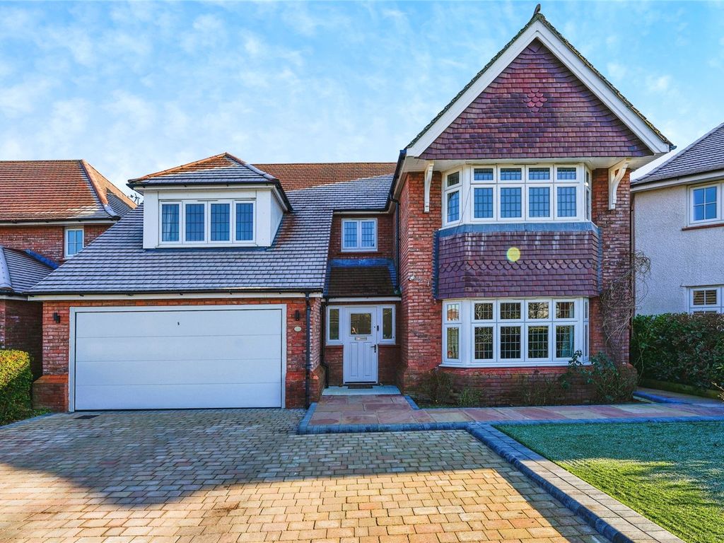 5 bed detached house for sale in Bridge Keepers Way, Hardwicke