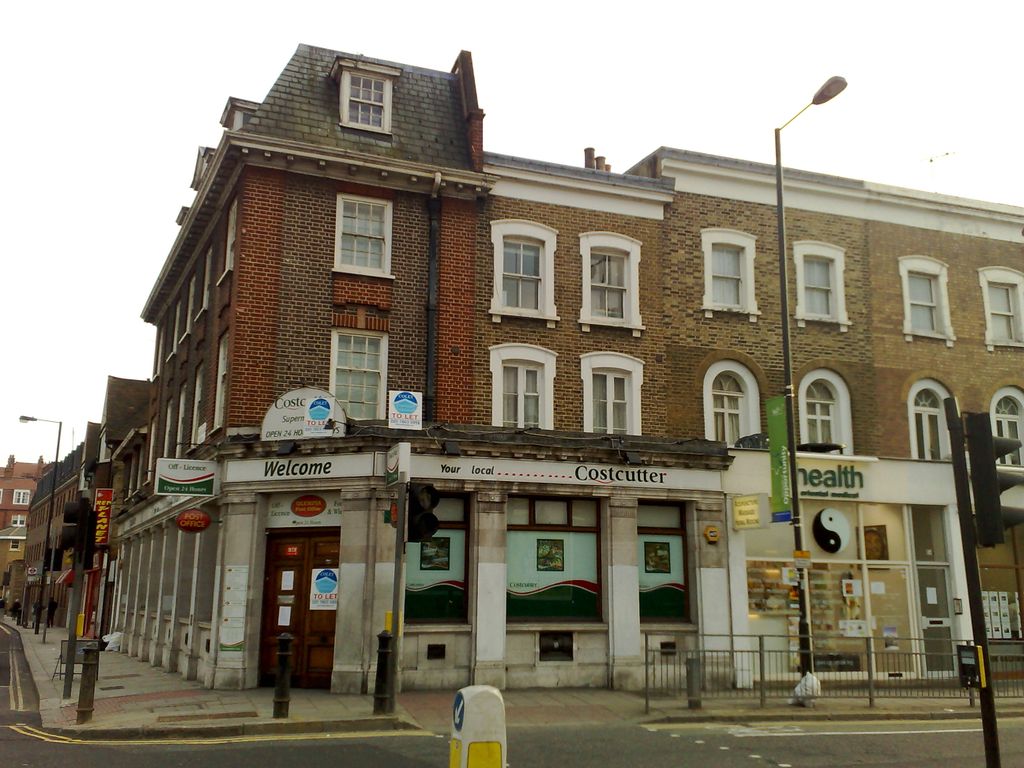 Restaurant/cafe to let in Hammersmith Road, London W14, £80,000 pa Zoopla