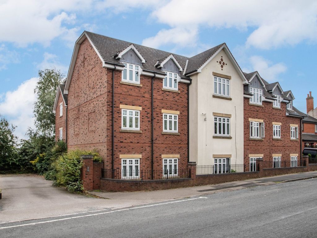 2 bed flat for sale in Mount Pleasant, Southcrest, Redditch