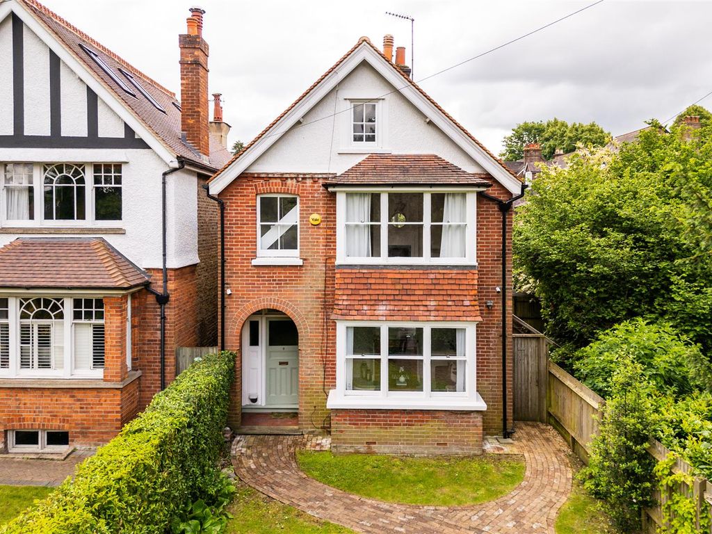 4 bed detached house for sale in Croydon Road, Reigate RH2, £895,000