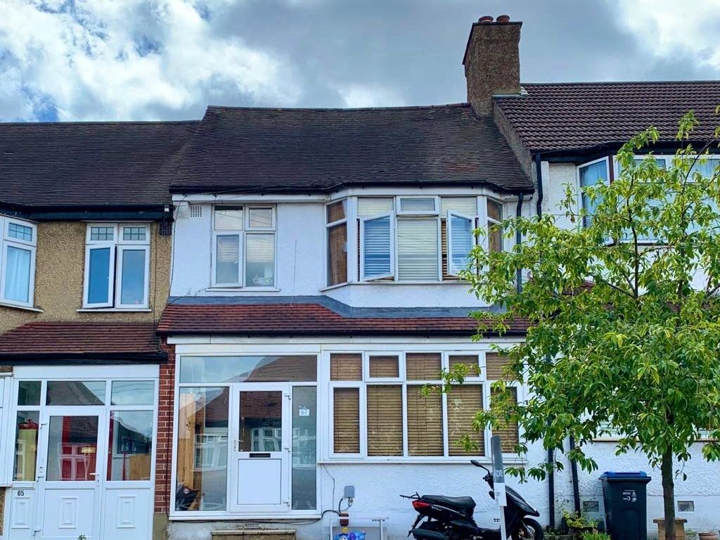4 bed terraced house for sale in Hatch Road, London SW16 Zoopla
