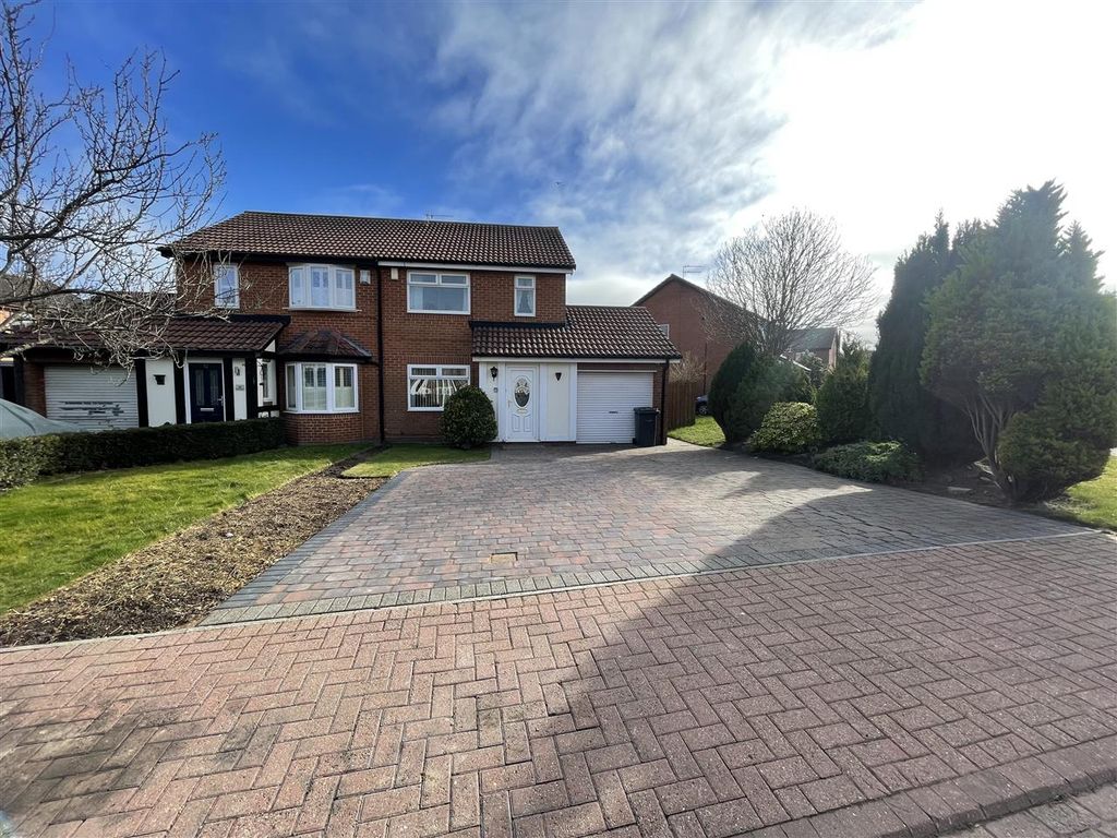 3 bed semidetached house for sale in Beaconside, South Shields NE34