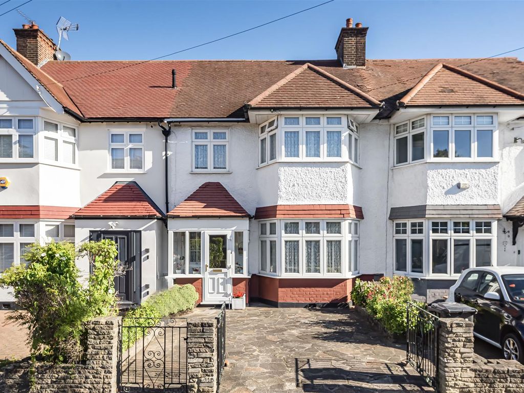 3 bed terraced house for sale in Colne Road, London N21, £675,000 Zoopla