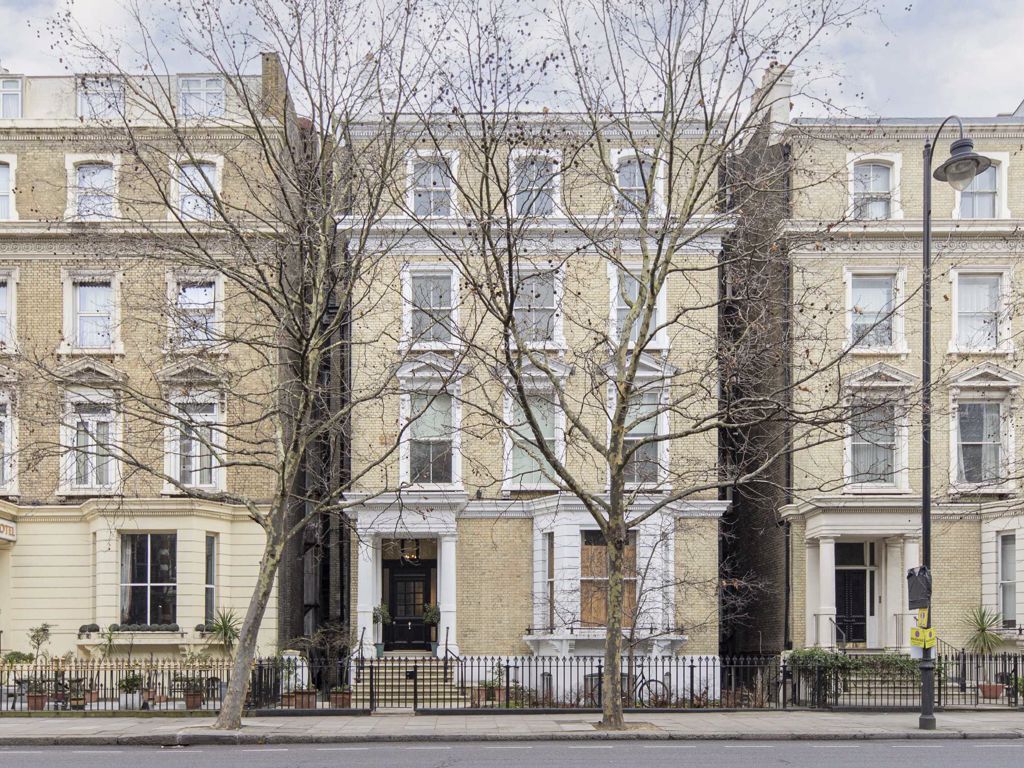 2 bed flat to rent in Cromwell Road, London SW5 Zoopla