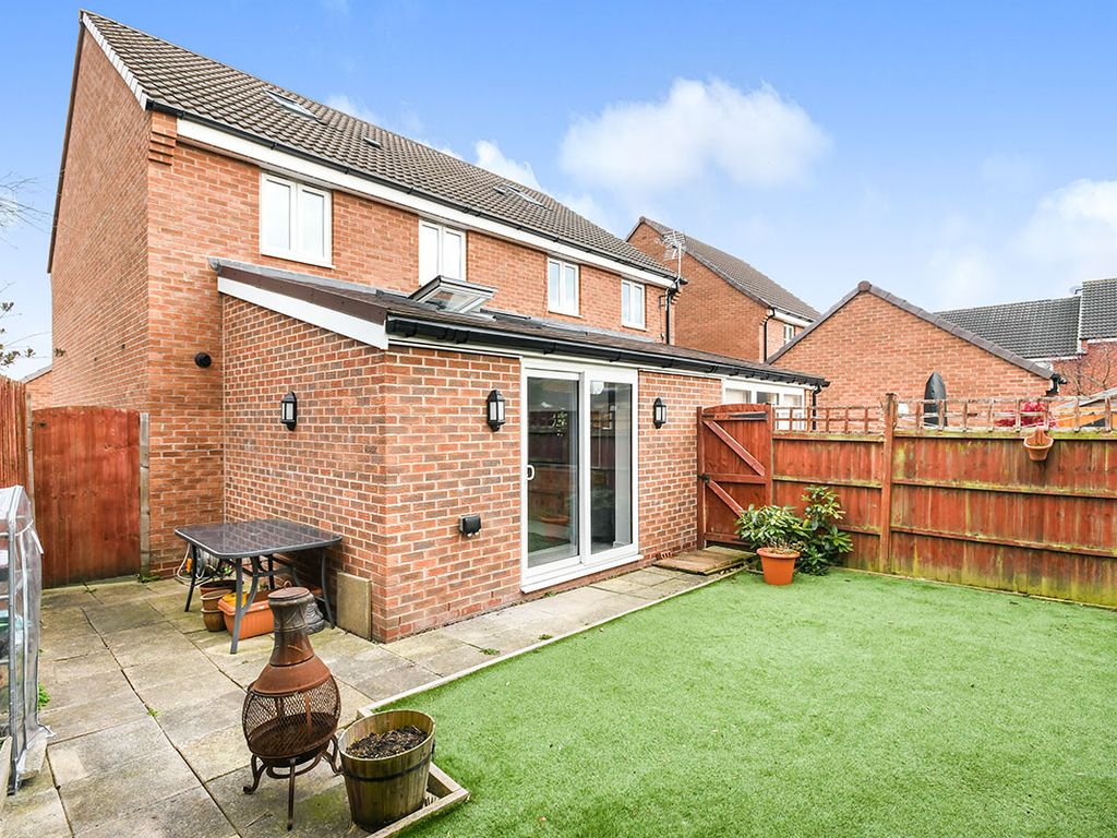 3 bed semidetached house for sale in Brackenfield Close, Grassmoor, Chesterfield, Derbyshire