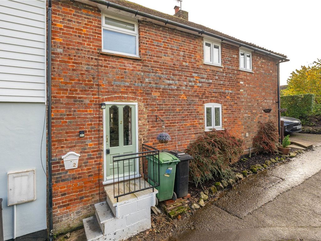 1 bed terraced house for sale in Kettle Lane, East Farleigh, Maidstone ME15, £200,000 Zoopla