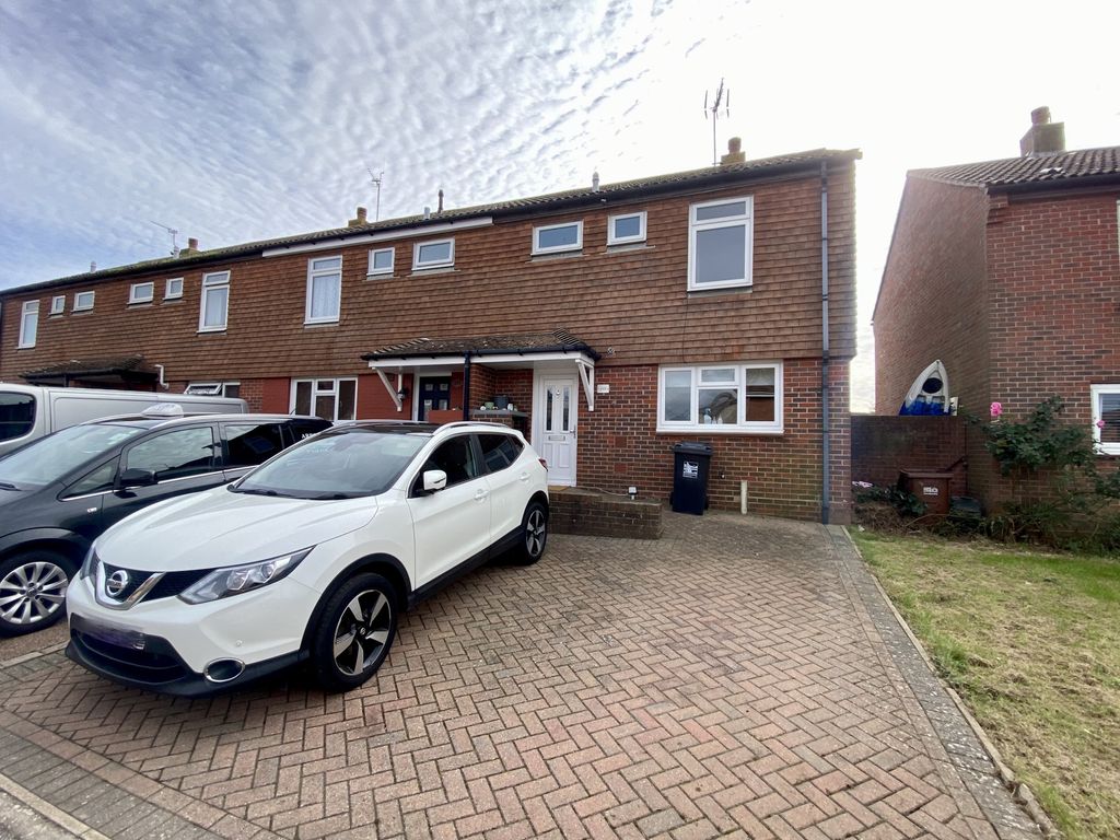 3 bed end terrace house for sale in Sorrel Drive, Eastbourne, East Sussex BN23, £260,000 Zoopla