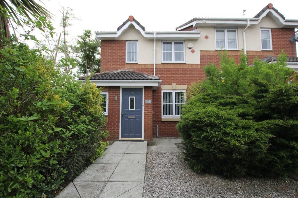 3 bed semidetached house to rent in Maidstone Close, Halewood