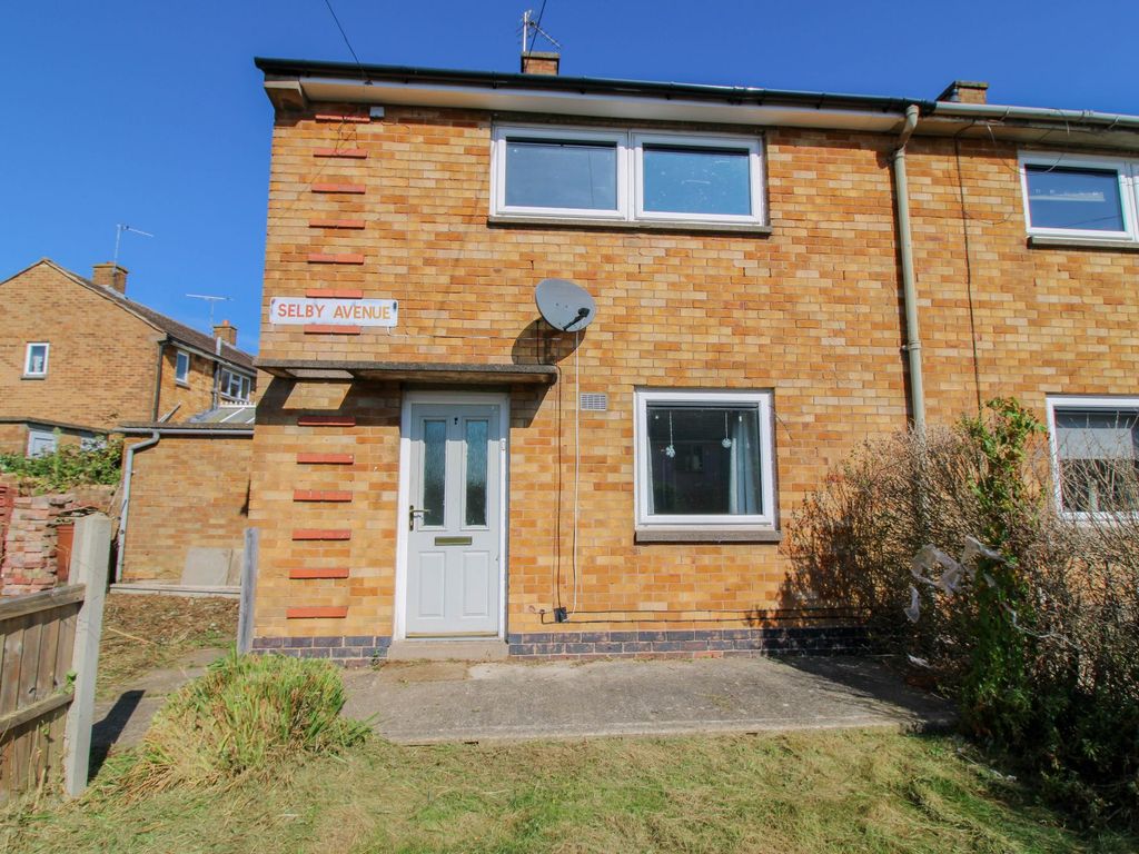 2 bed end terrace house for sale in Selby Avenue, Leicester LE5, £