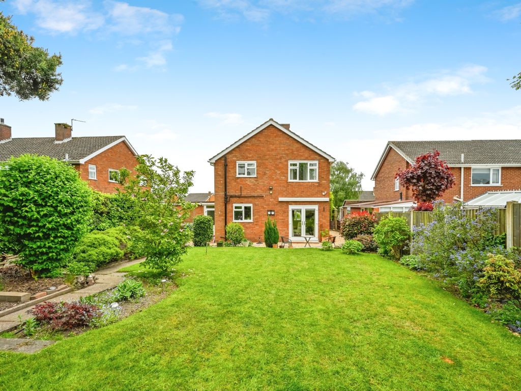 3 bed detached house for sale in Hednesford Road, Cannock