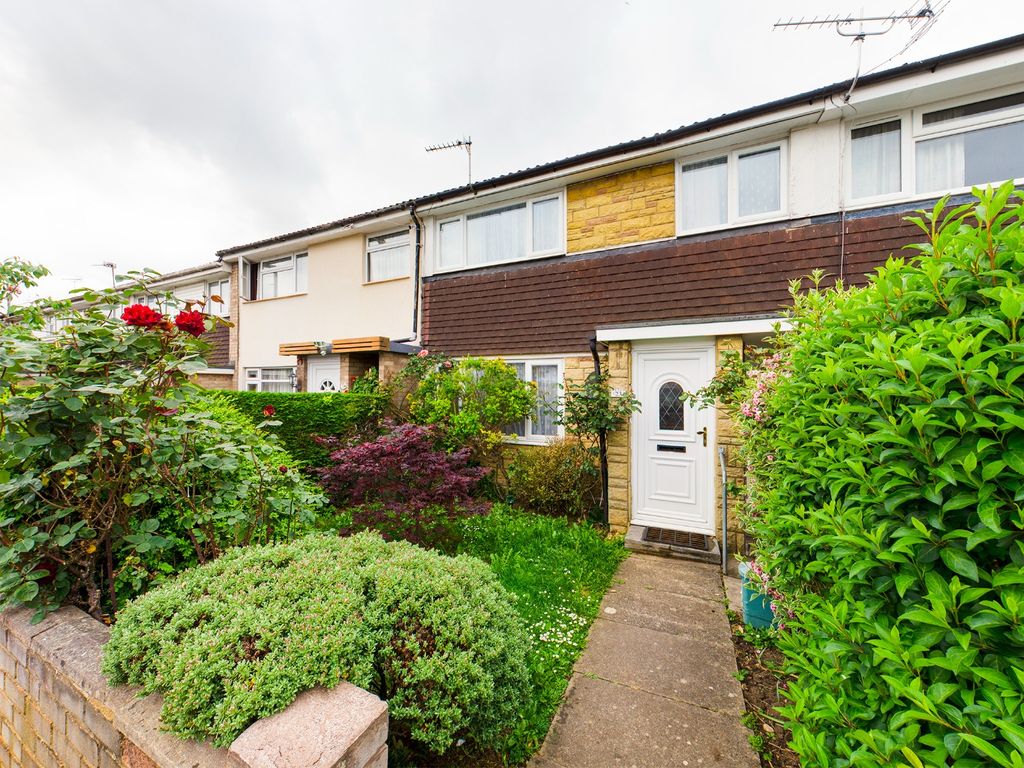 3 bed terraced house for sale in Avon Square, Hemel Hempstead