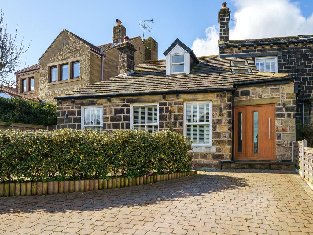 4 bed property for sale in Broadgate Lane, Horsforth LS18 Zoopla