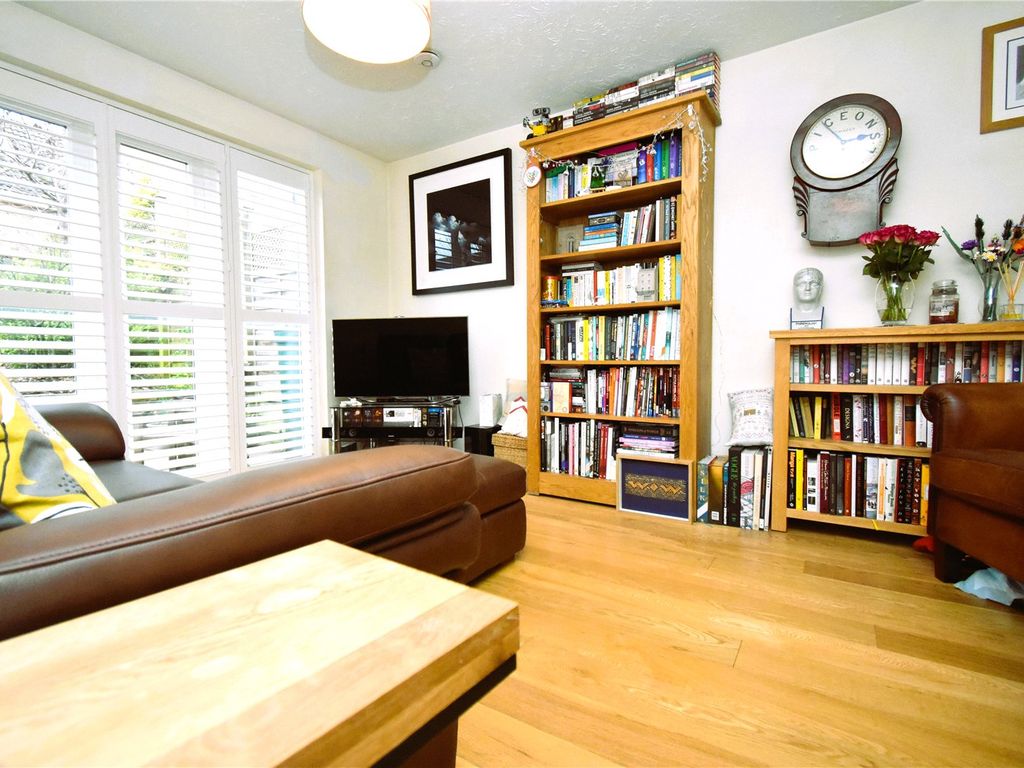 3 bed detached house for sale in Foxglove Way, Thatcham, Berkshire RG18, £435,000 Zoopla