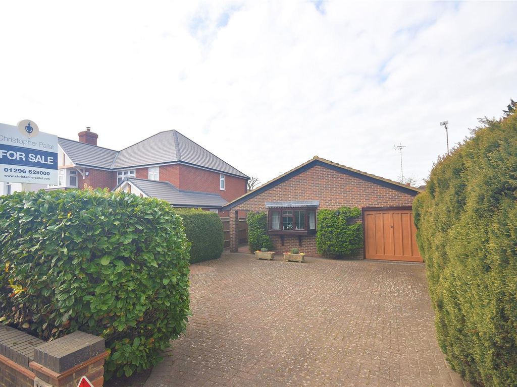2 bed detached bungalow for sale in Wendover Road, Stoke Mandeville