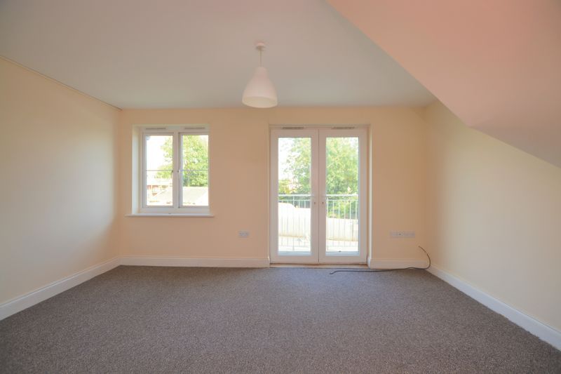 2 bed flat to rent in Telford Drive, Cippenham, Slough SL1 Zoopla