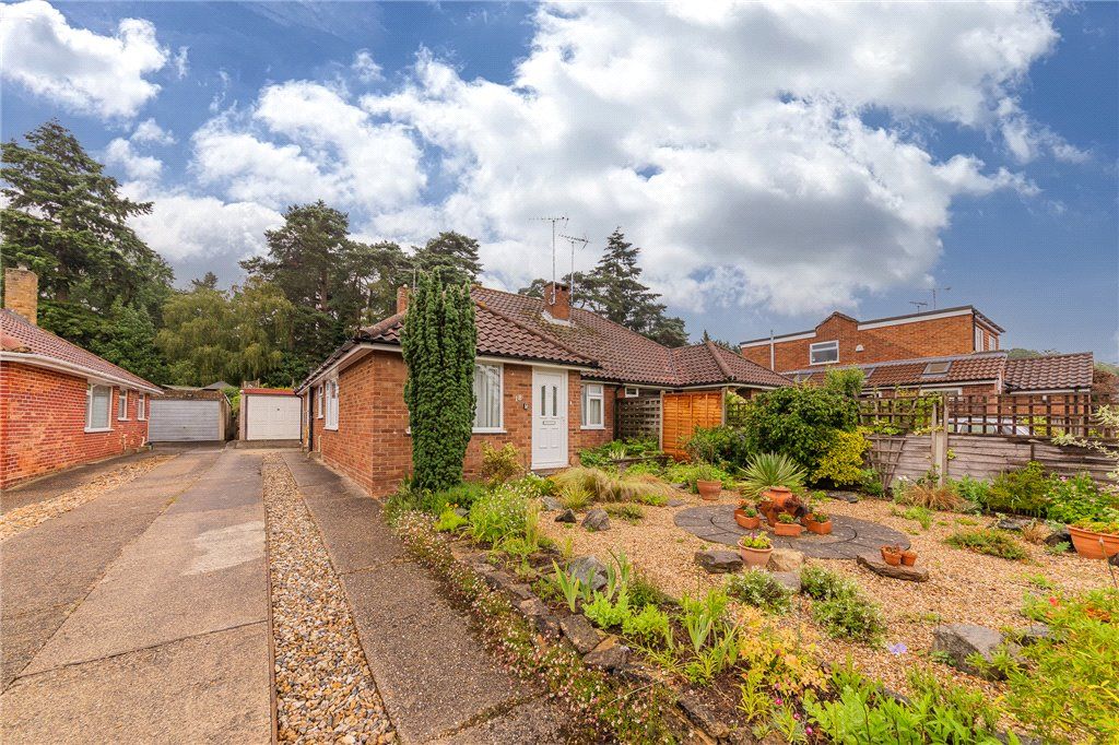 3 bed bungalow for sale in Grenville Drive, Church Crookham, Fleet GU51