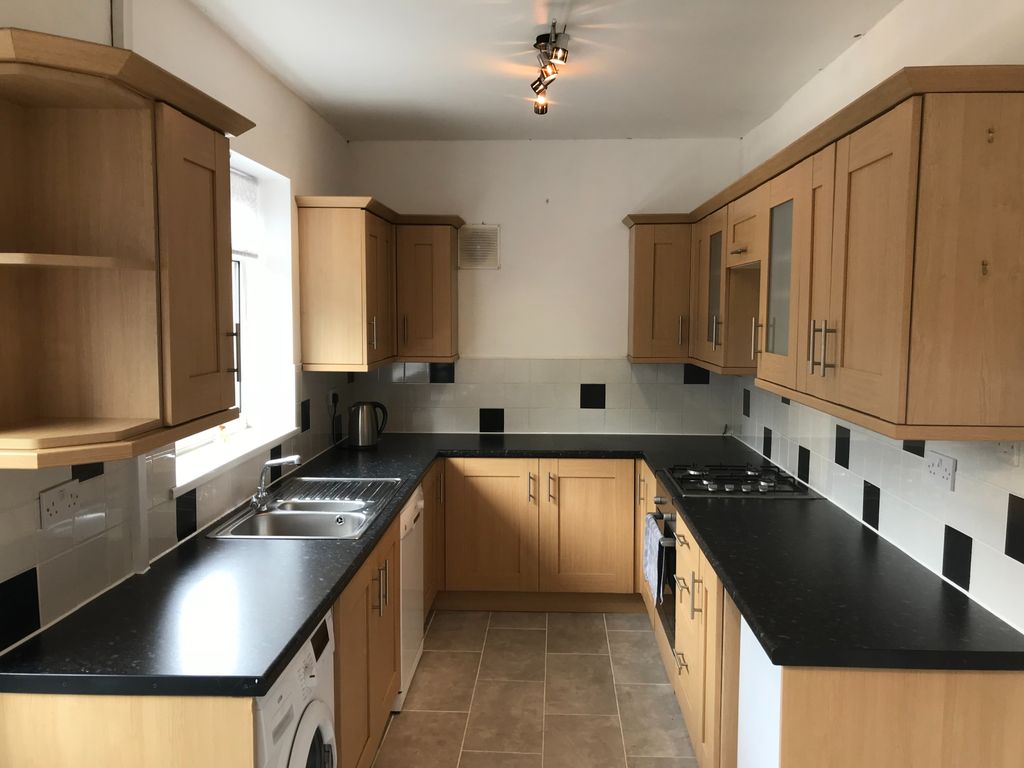 3 bed semidetached house to rent in Thomas Lane Street, Coventry CV6