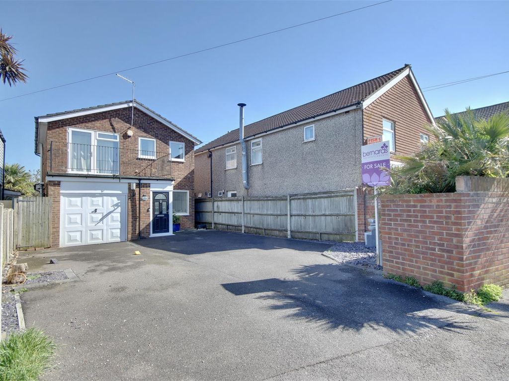 4 bed detached house for sale in White Hart Lane, Portchester