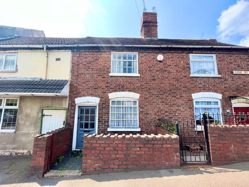 3 bed terraced house for sale in High Street, Quarry Bank, Brierley