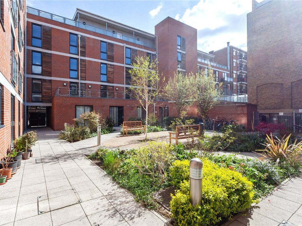 Greatorex Street, London E1  