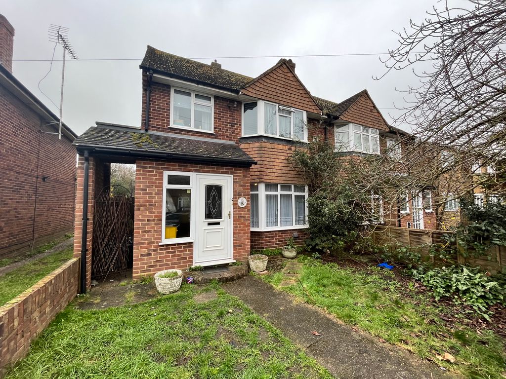 3 bed semidetached house to rent in Sipson Road, Sipson, West Drayton