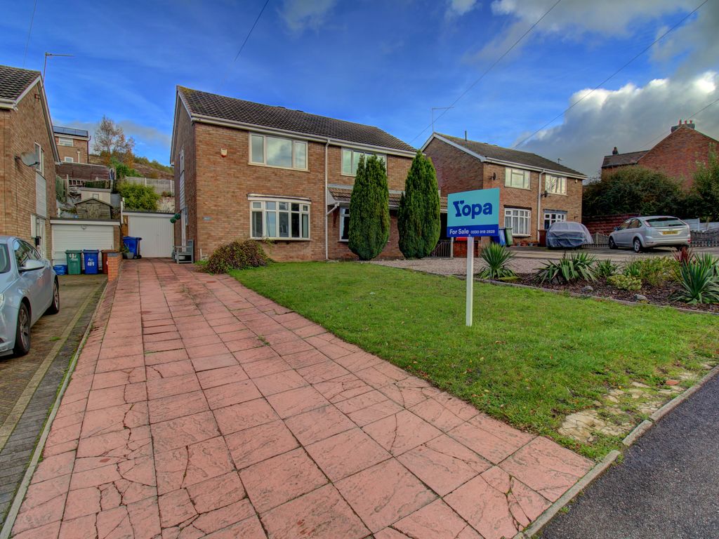 3 bed semidetached house for sale in Littleworth Road, Hednesford