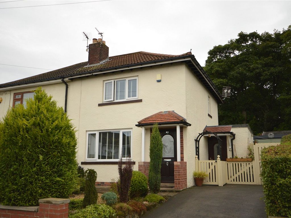 2 bed semidetached house for sale in Hawthorn Drive, Yeadon, Leeds