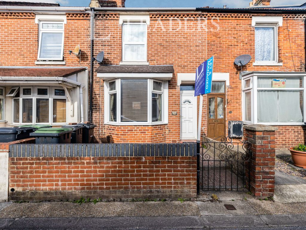 2 bed terraced house to rent in Whitworth Road, Gosport PO12 Zoopla