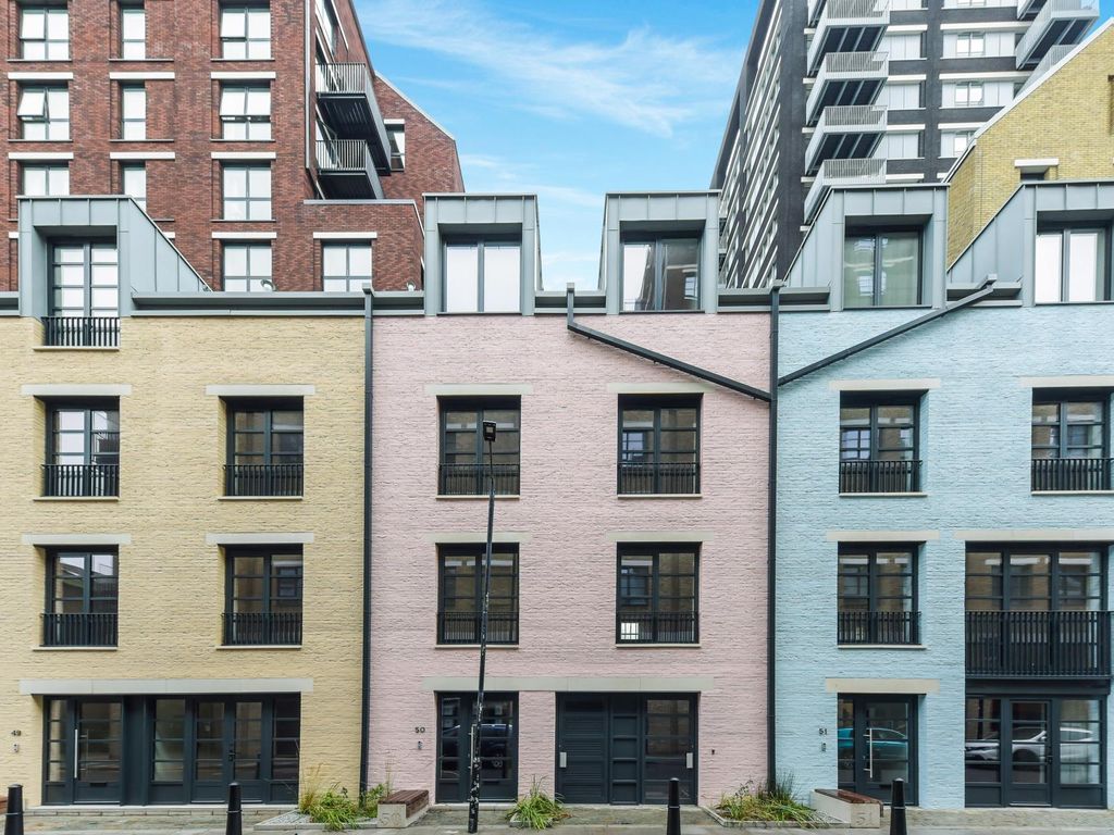 Townhouse, Orchard Place, London E14