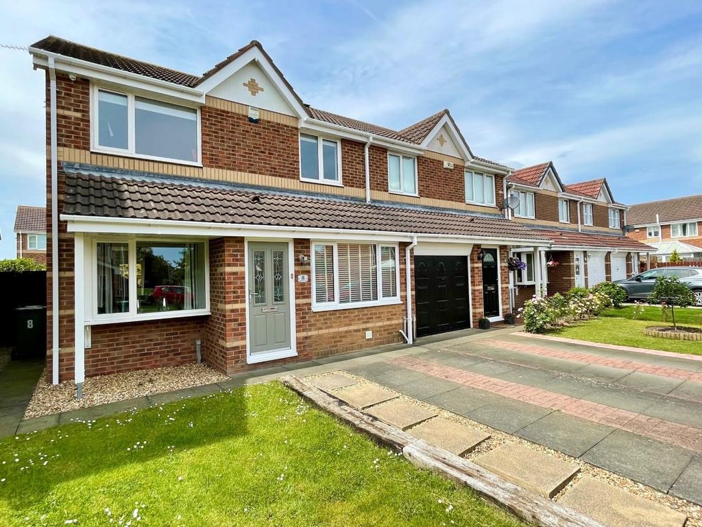 3 bed semidetached house for sale in Wharfedale Close, Ingleby Barwick