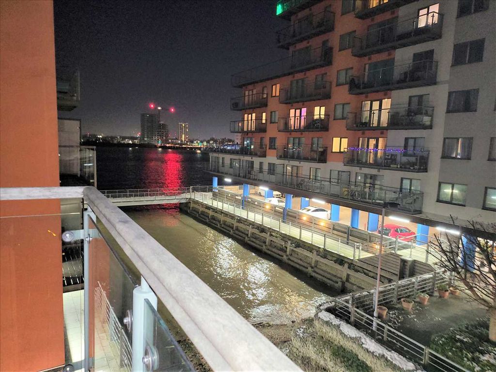 Mast Quay, London SE18  