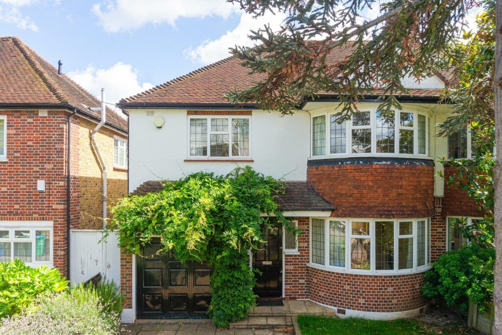 5 bed semidetached house for sale in Arlington Road, Ham TW10, £