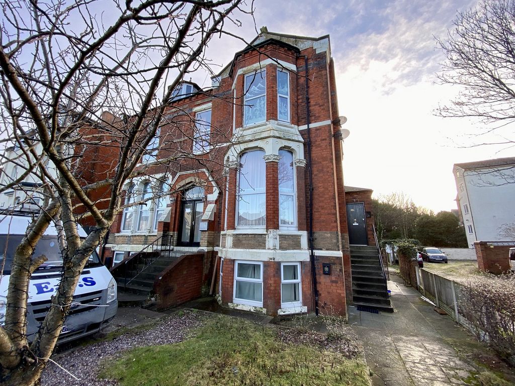 3 bed flat for sale in Talbot Street, Southport, Merseyside. PR8 Zoopla