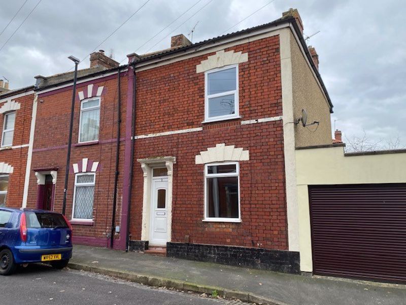 2 bed terraced house to rent in Oxford Street, Barton Hill, Bristol BS5
