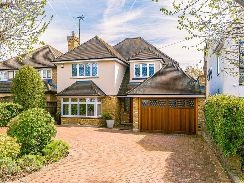 4 bed detached house for sale in Western Road, Rayleigh SS6, £1,300,000 Zoopla