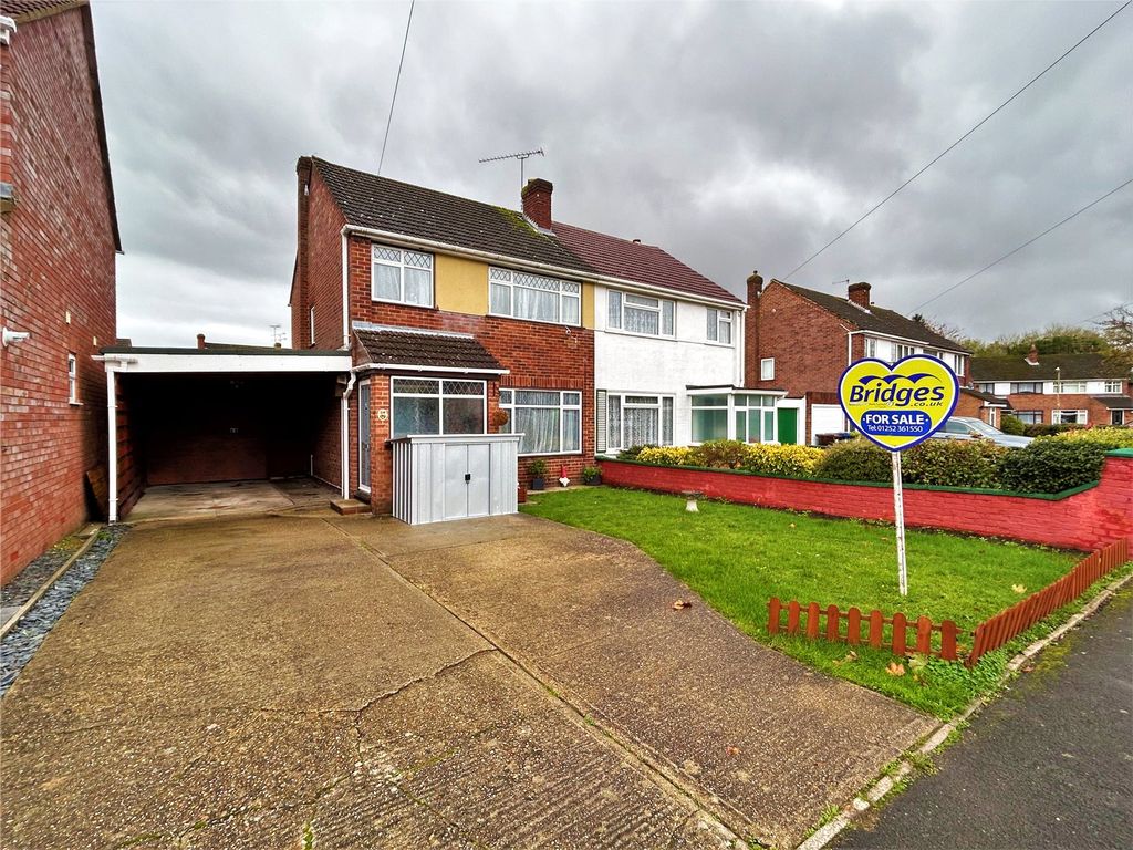 3 bed semidetached house for sale in Field Way, Aldershot GU12 Zoopla
