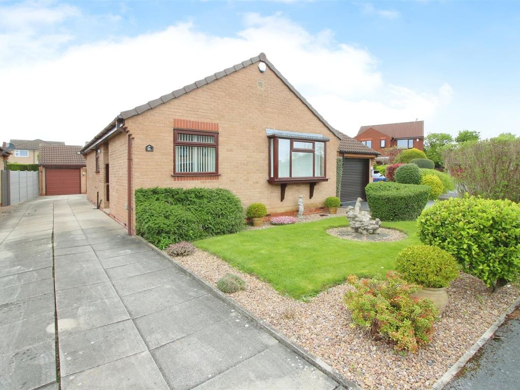 3 bed detached bungalow for sale in The Chase, Garforth, Leeds LS25, £