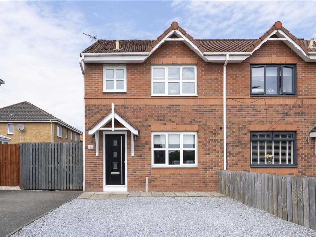 3 bed semidetached house for sale in Kersehill Crescent, Falkirk FK2