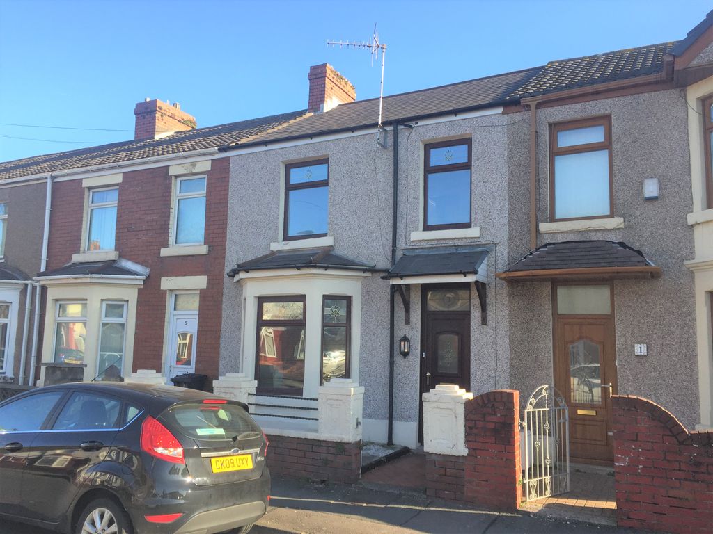 3 bed terraced house to rent in Hospital Road, Port Talbot SA12, £695