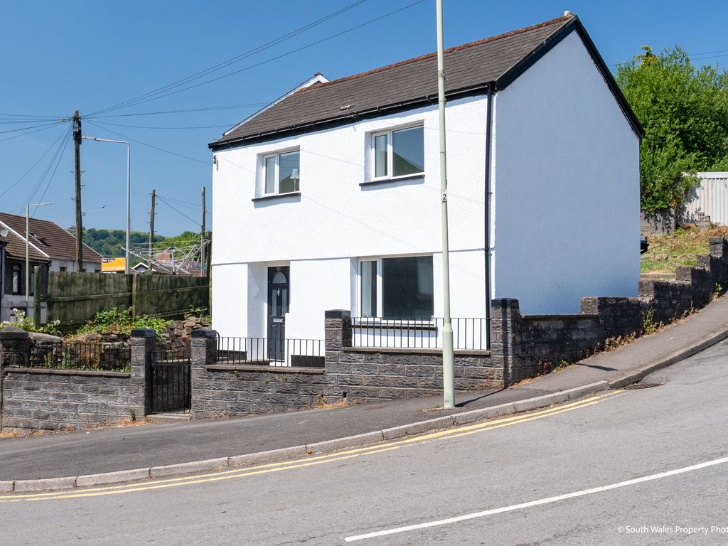 3 bed detached house for sale in William Street, Pentre CF41 Zoopla