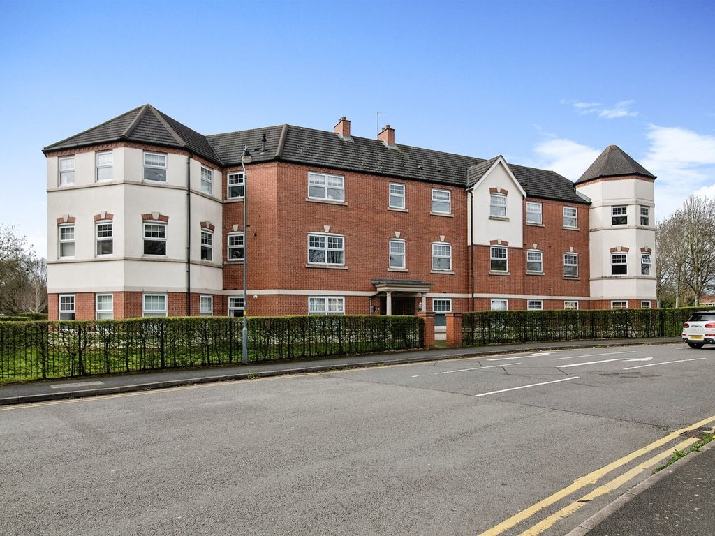 2 bed flat for sale in Monyhull Hall Road, Kings Norton, Birmingham B30