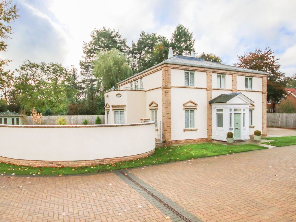 3 bed detached house for sale in Gazeley Road, Kentford, Newmarket CB8 Zoopla