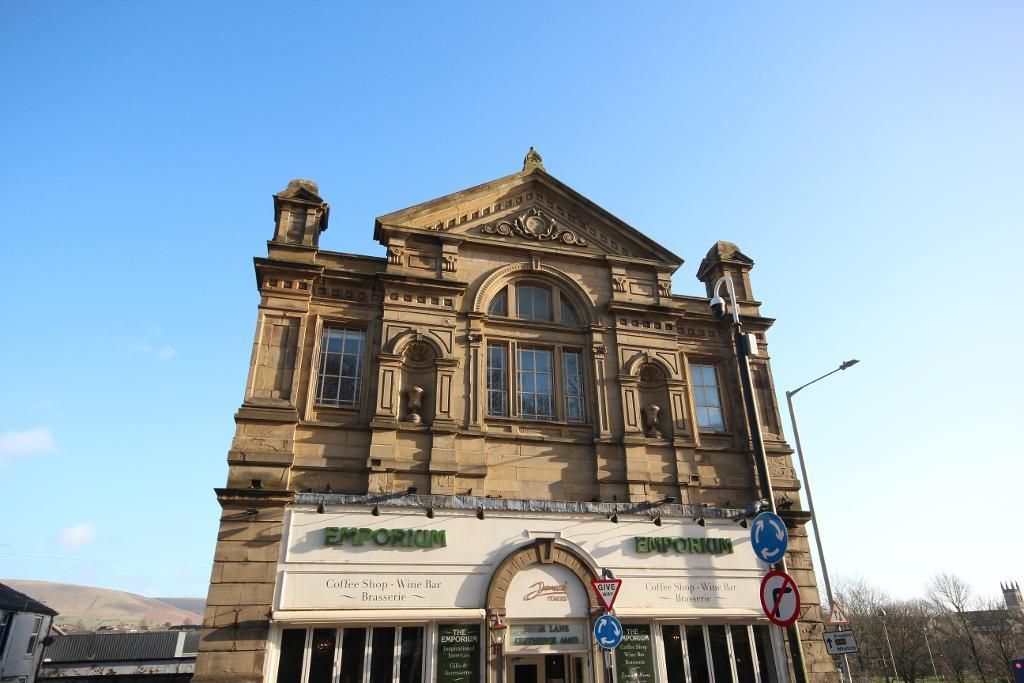 2 bed flat to rent in Moor Lane, Clitheroe BB7, £595 pcm Zoopla