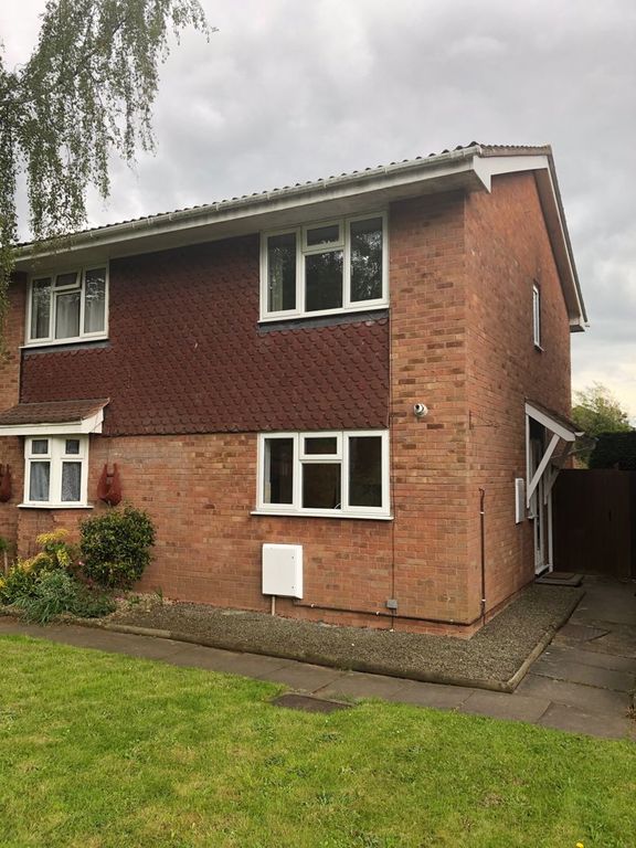 2 bed terraced house to rent in Epsom Walk, Hereford HR4, £850 pcm Zoopla
