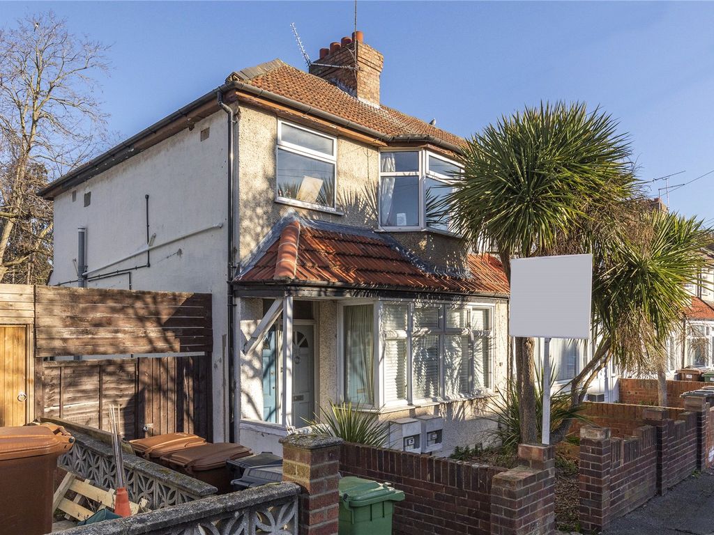 1 bed flat for sale in Manor Road, Walthamstow, London E17 Zoopla