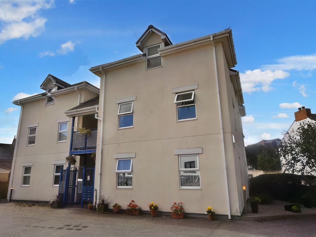 1 bed flat for sale in South Roskear Terrace, Tuckingmill, Camborne